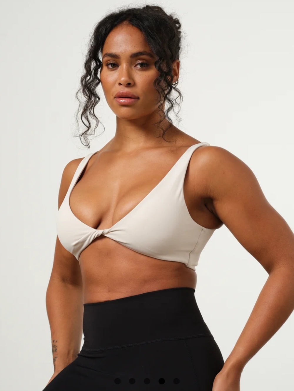 Twist-Front Bralette reverse Vanquish